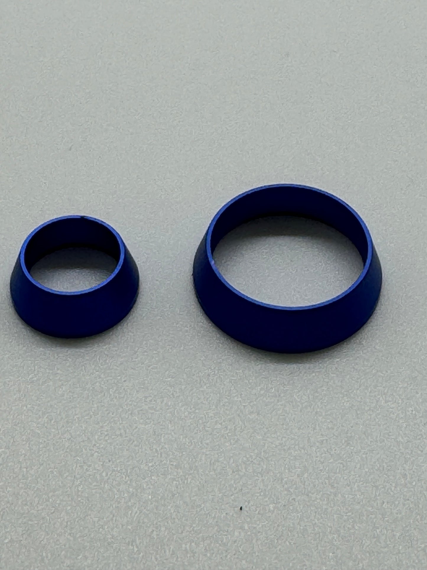 SMOOTH ALUMINUM WINDING CHECK/COBALT BLUE