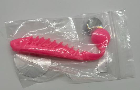 RIBBED PADDLE TAIL PINK 6 INCH LURE